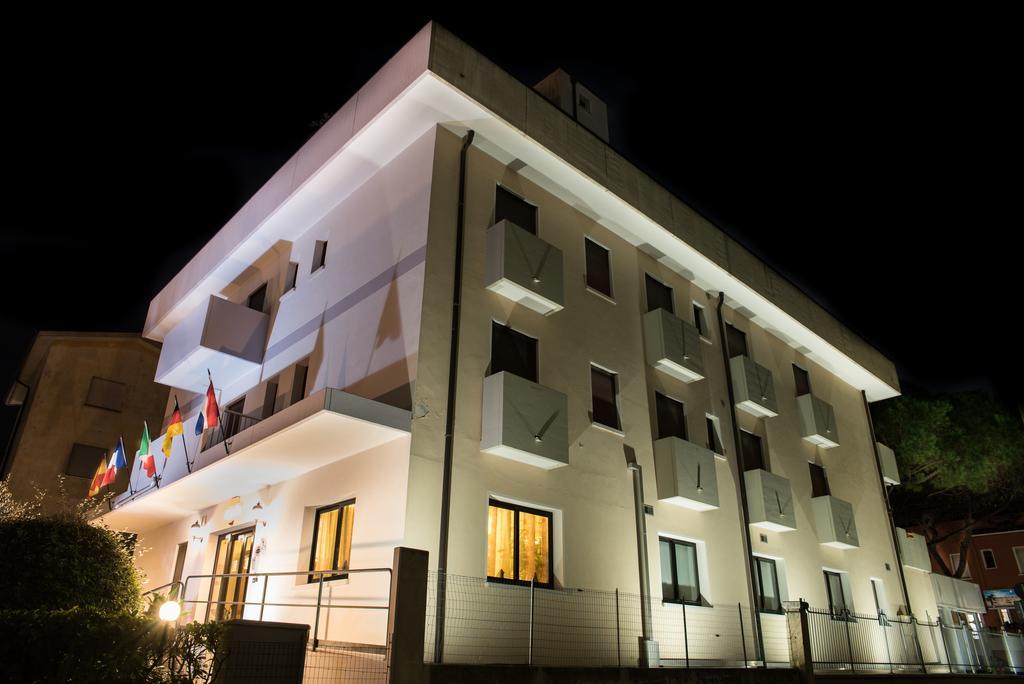 Albergo Ridente Lido di Jesolo Exterior photo
